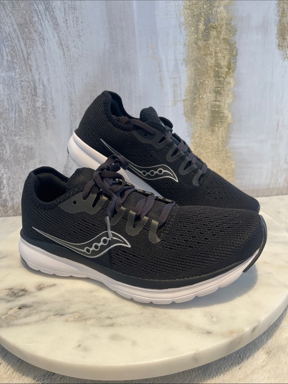 Saucony women’s Versafoam Flare - Black Knit Running Sneakers - 6